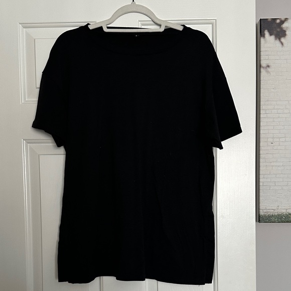 Tops - Black Women's Short Sleeve Tee